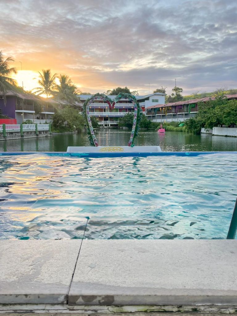 Piscina Pôr do Sol